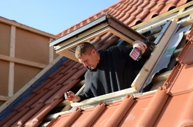 Pose de fenêtres de toit Velux à Ossen